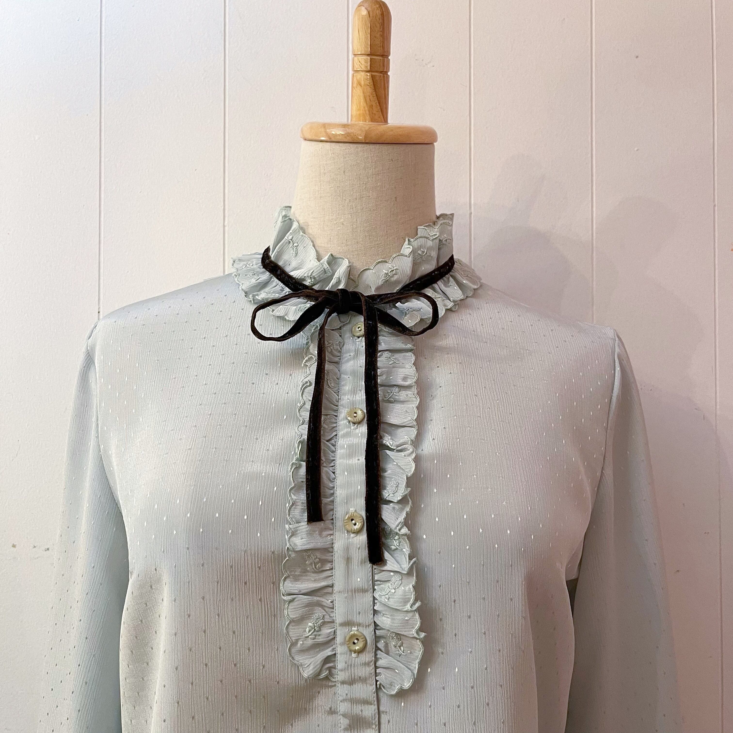 mint green velours ribbon blouse