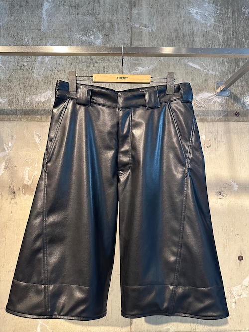 24SS YUKI HASHIMOTO(ユーキハシモト)/ TWISTED LEATHER SHORTS / 241-01-0202L