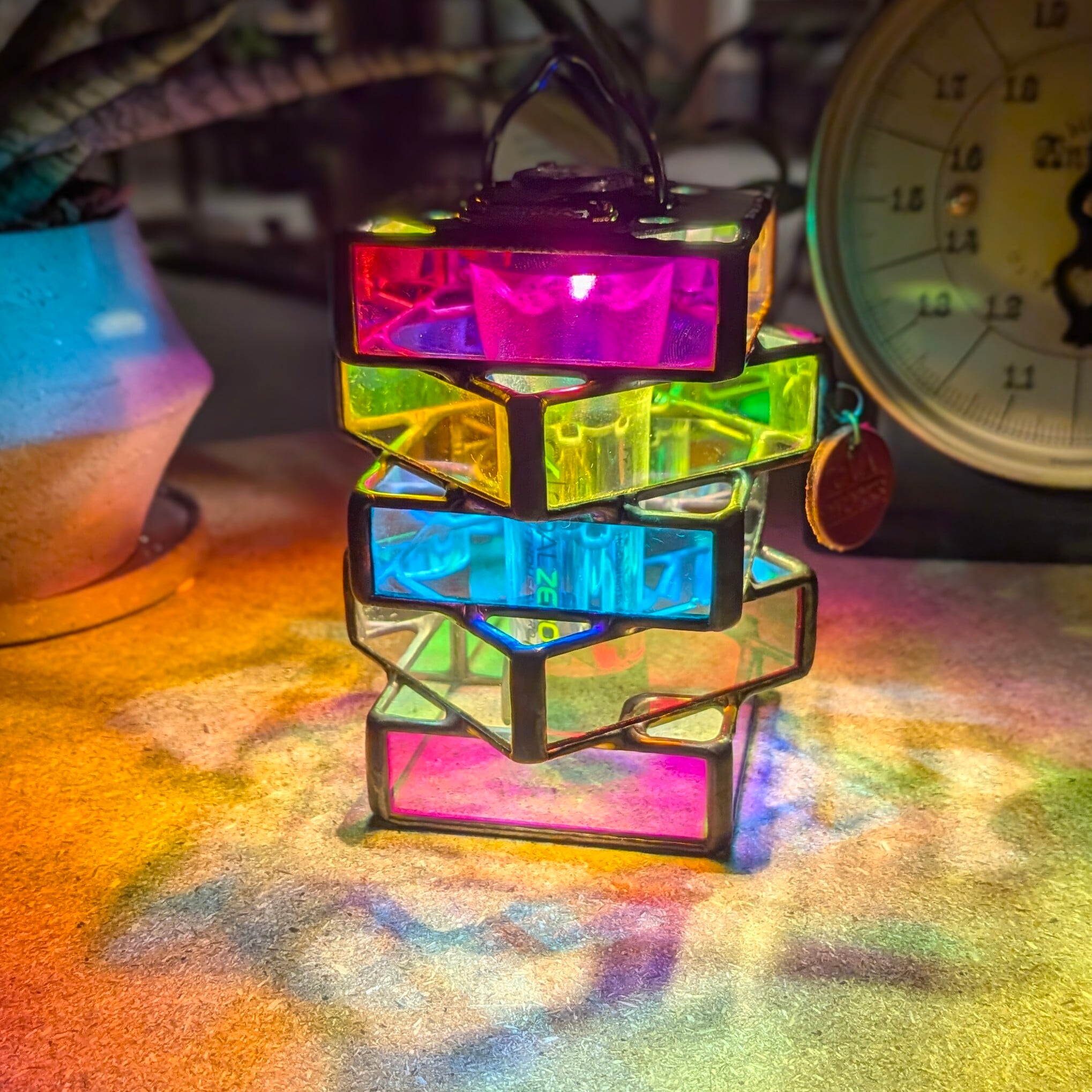 "CUBICLE"【Prism】