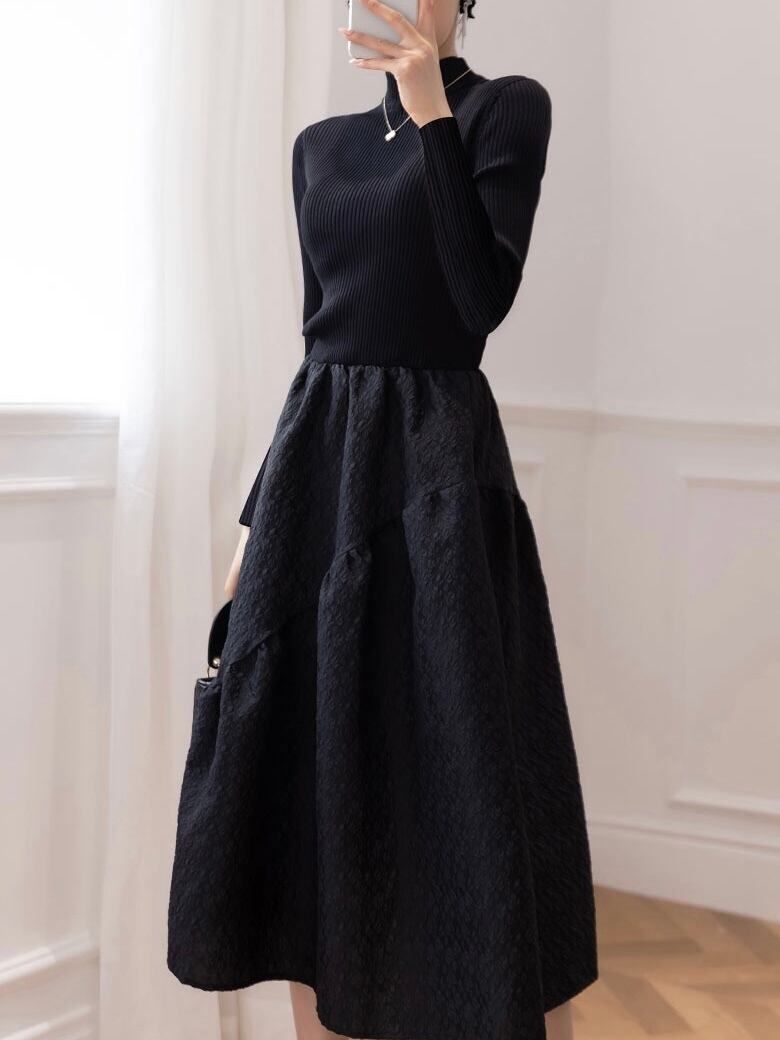 【ROSE AURA 】新品・未開封　ひなちゃんコラボヌビバッグ（黒） ROSE AURA 】新品・未開封ひなちゃんコラボヌビバッグ（黒）