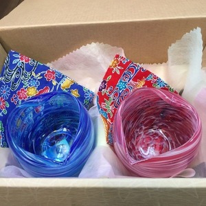 琉球ガラス　美海ハートタルグラスセット（赤・青色）紅型コースター付　ギフトラッピング無料