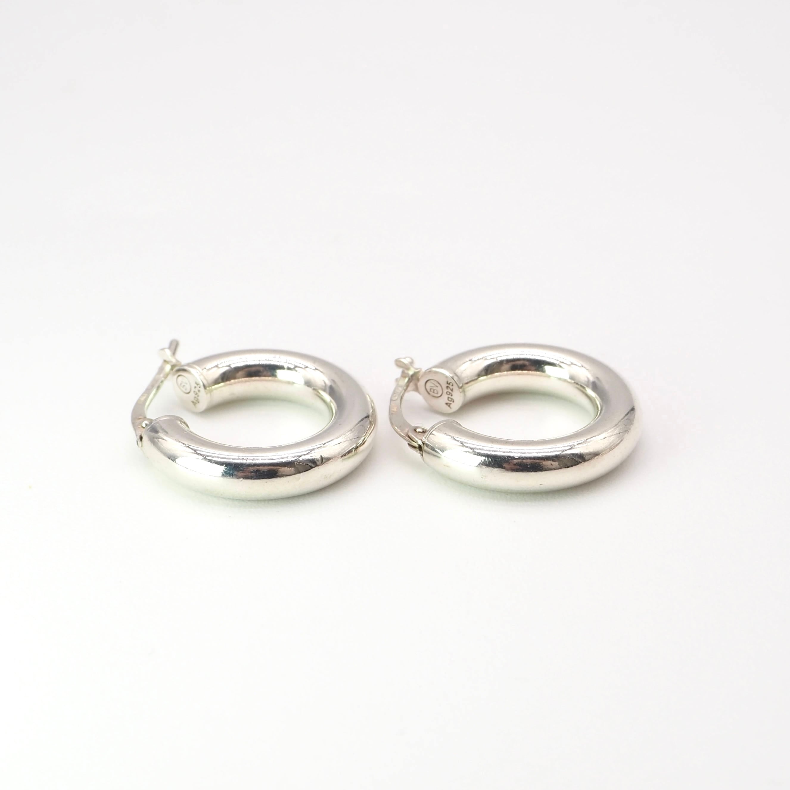 ボッテガヴェネタ　Silver フープピアス BOTTEGA VENETA フープ ピアス シルバー925 ボッテガヴェネタ | 2122TOKYO