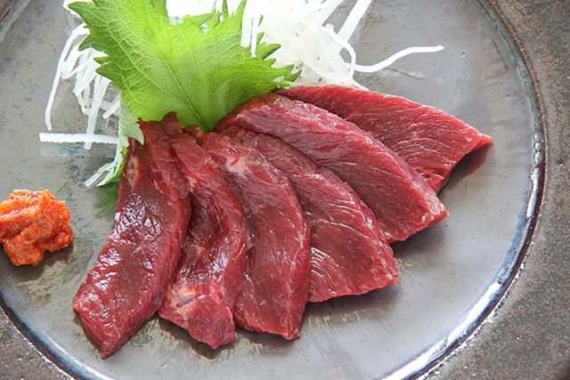 国産馬刺もも500g（約100g×5個） | 會津のぶっさんめいさん | 会津美里