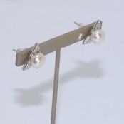 シルバー パール＆キラキラ トライアングル ピアス simple silver series mm1055