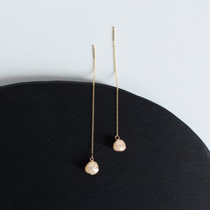 14kgf 琵琶湖パール 淡水真珠 バロック チェーン ピアス / TSUBU pearl chain earring（c3）