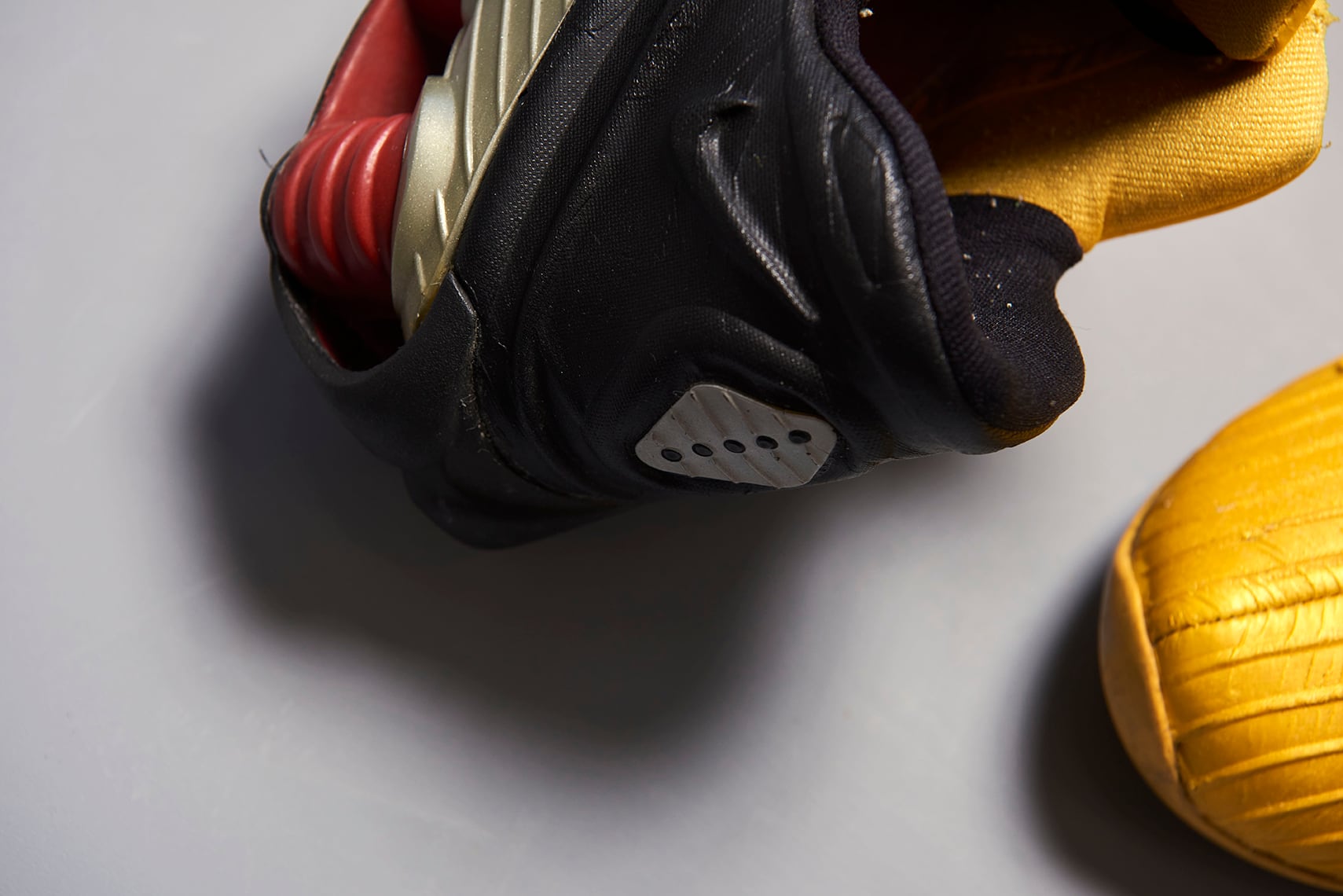 NIKE SHOX XT | PLAYGROUND | スニーカーショップ