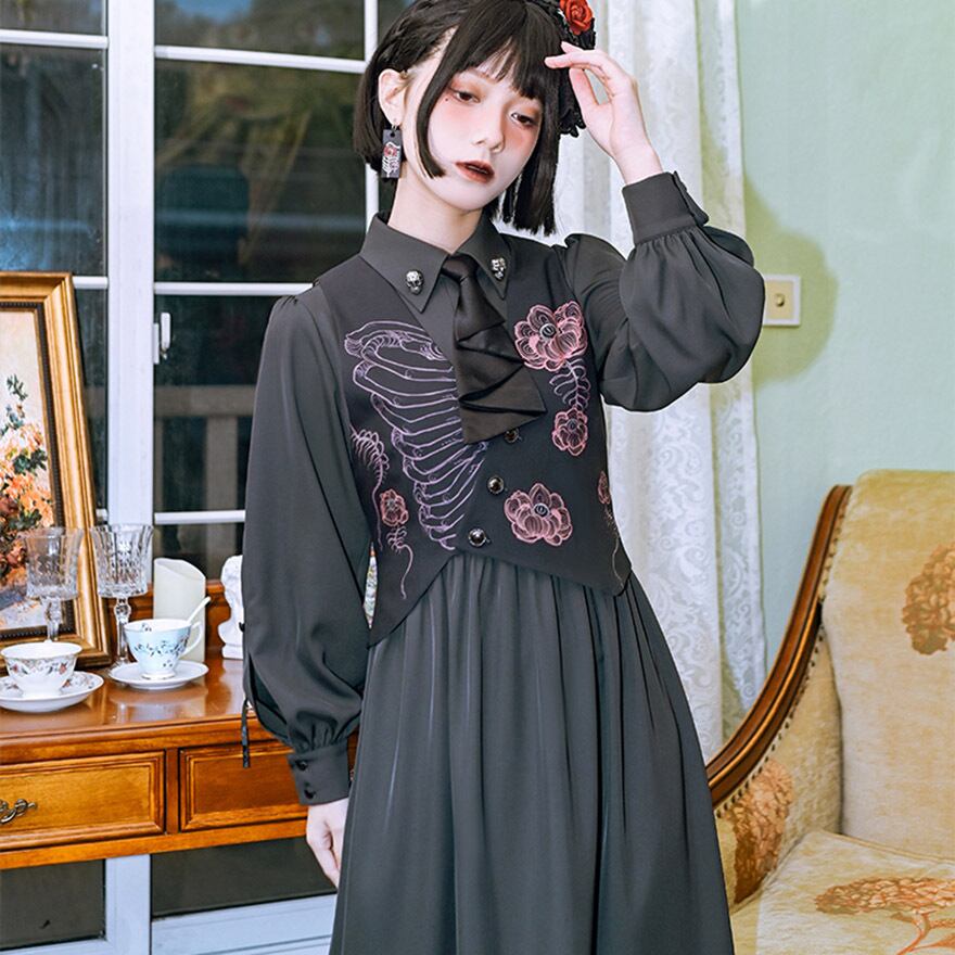 サブカル 服 地雷系 通販 チャイナ風服 チャイナ風服 古怪舎 ベスト 羽織り 重ね着 Vネック 花柄 ノースリーブ 闇かわいい