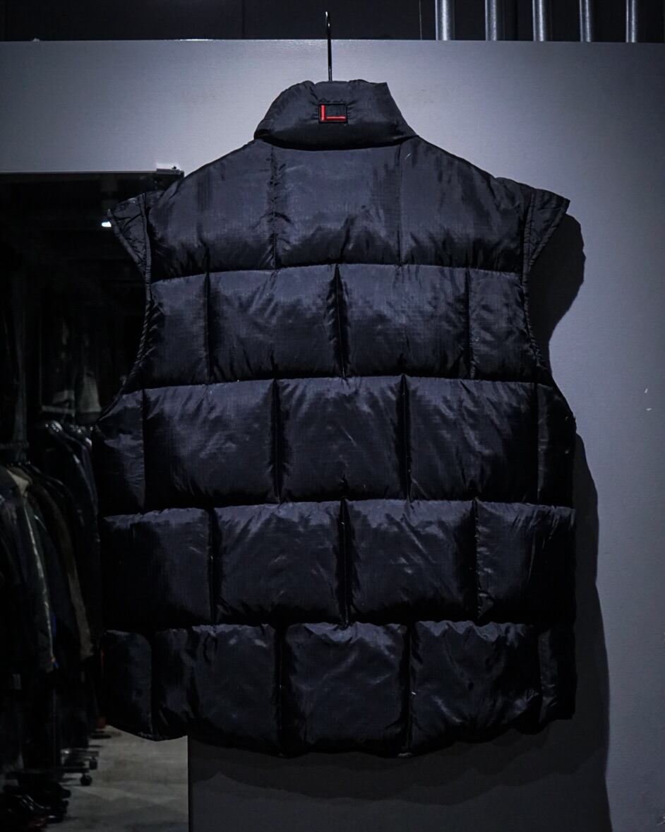 add (C) vintage】“FUBU” Camo × Black Reversible Down Vest | Caka