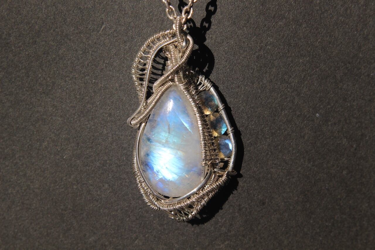 Rainbow moonstone & Labradorite silver925 wire wrapping pendant