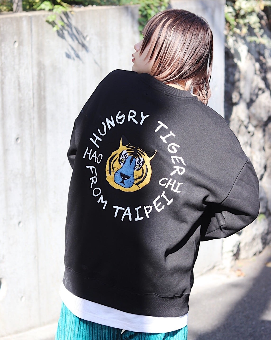 Hungry Tiger sweat【Black】 | チュウカタベタイ