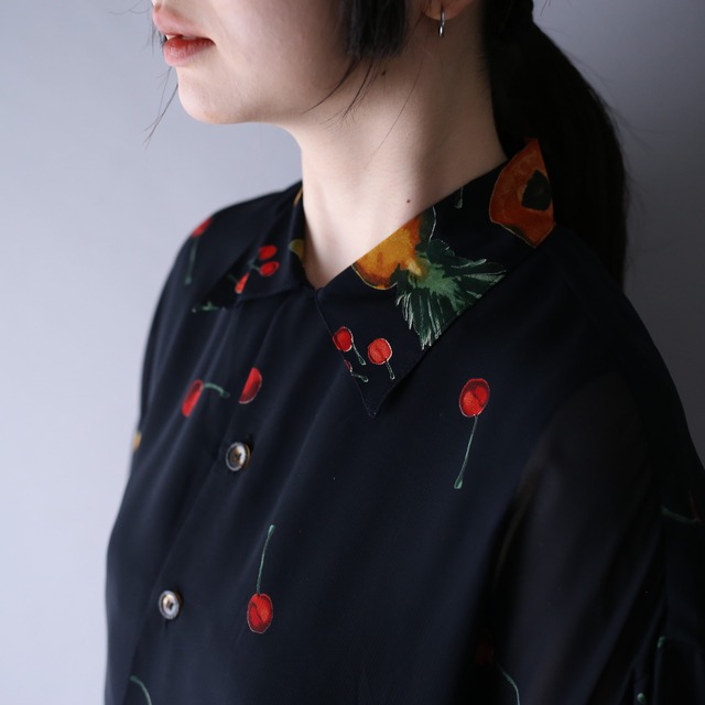 fruits art pattern over silhouette sheer s/s shirt