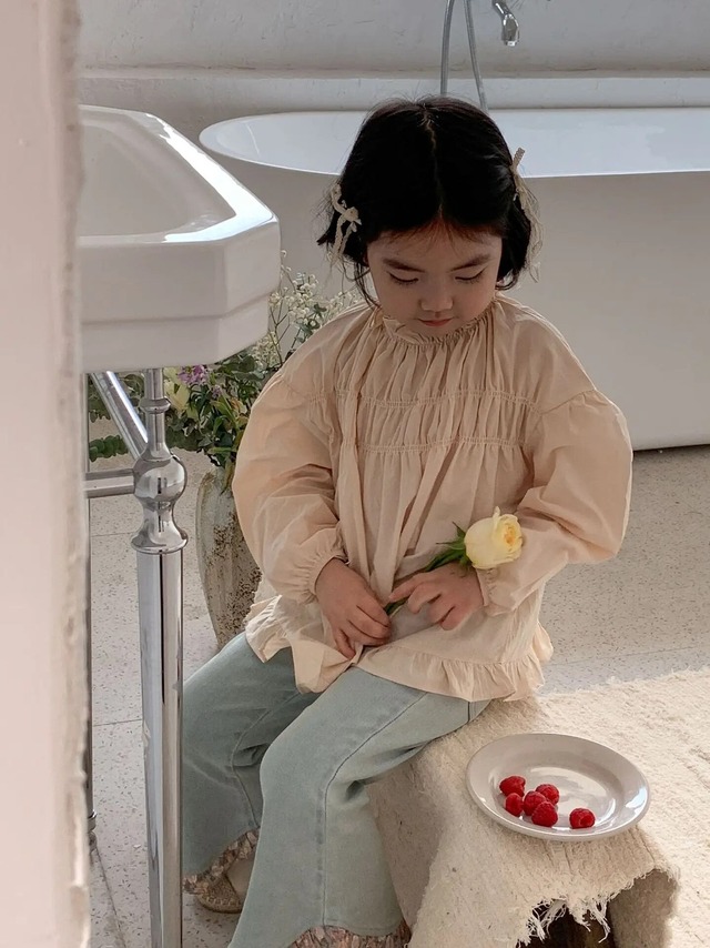 【取寄】春に着たくなる気分が上がるパステルカラーのギャザーブラウス