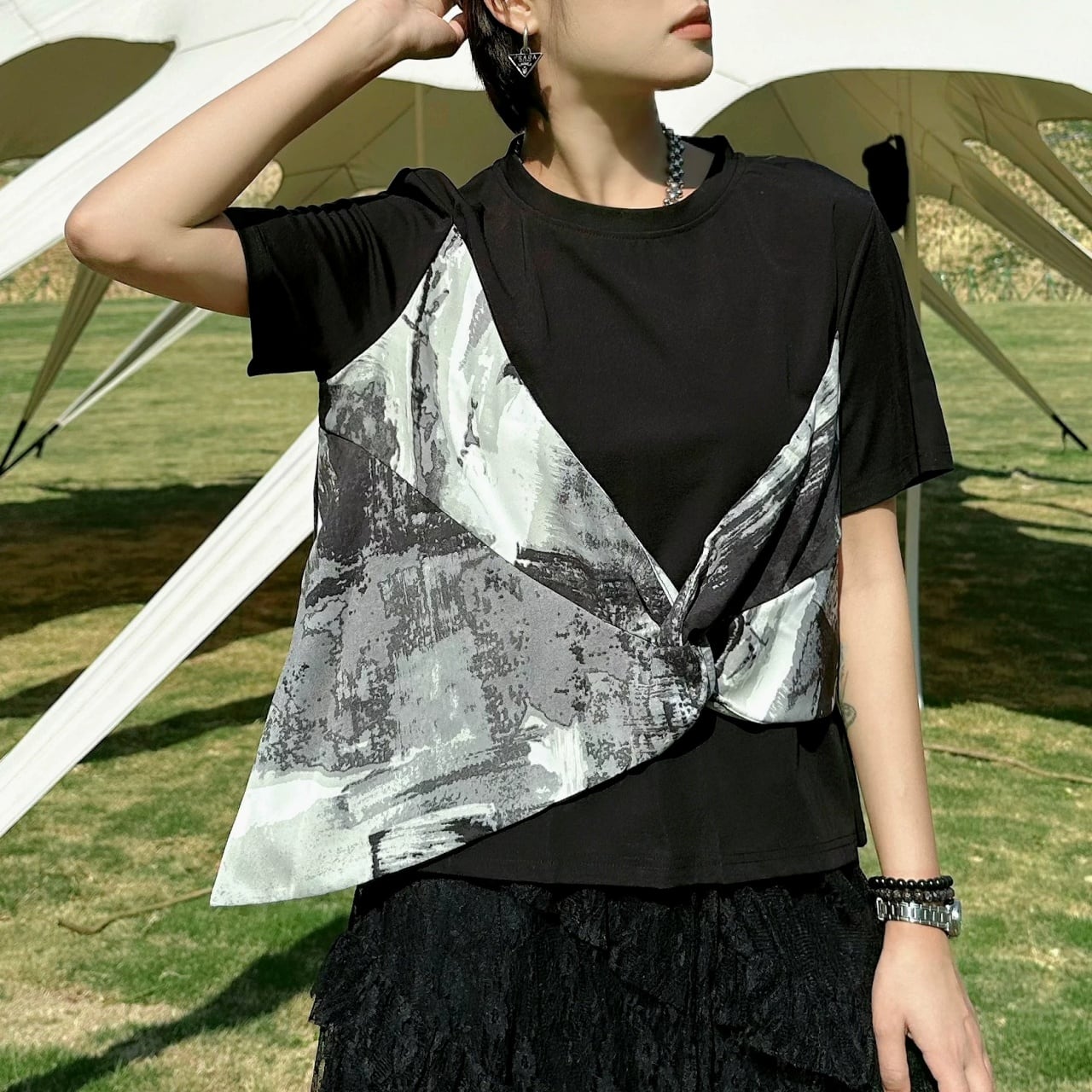 Monochrome Print wist T-Shirt 01313
