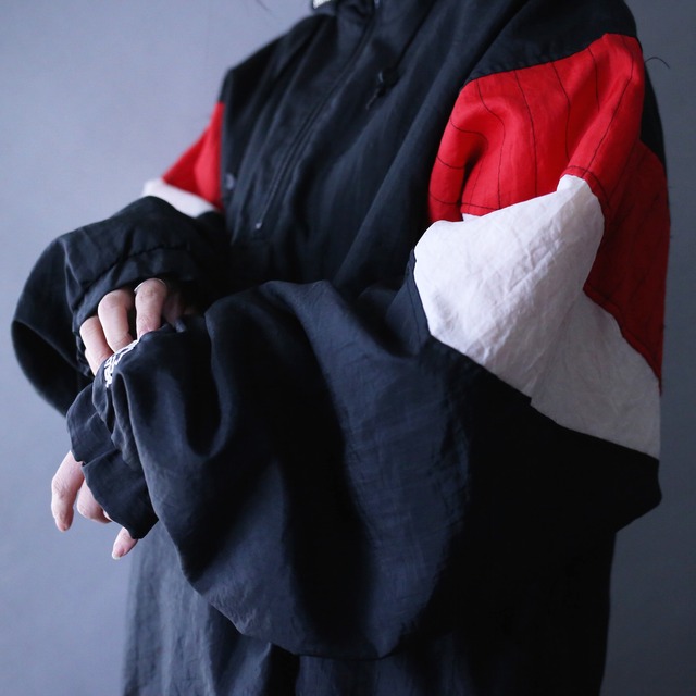 "STARTER×BULLS" over silhouette good coloring anorak parka