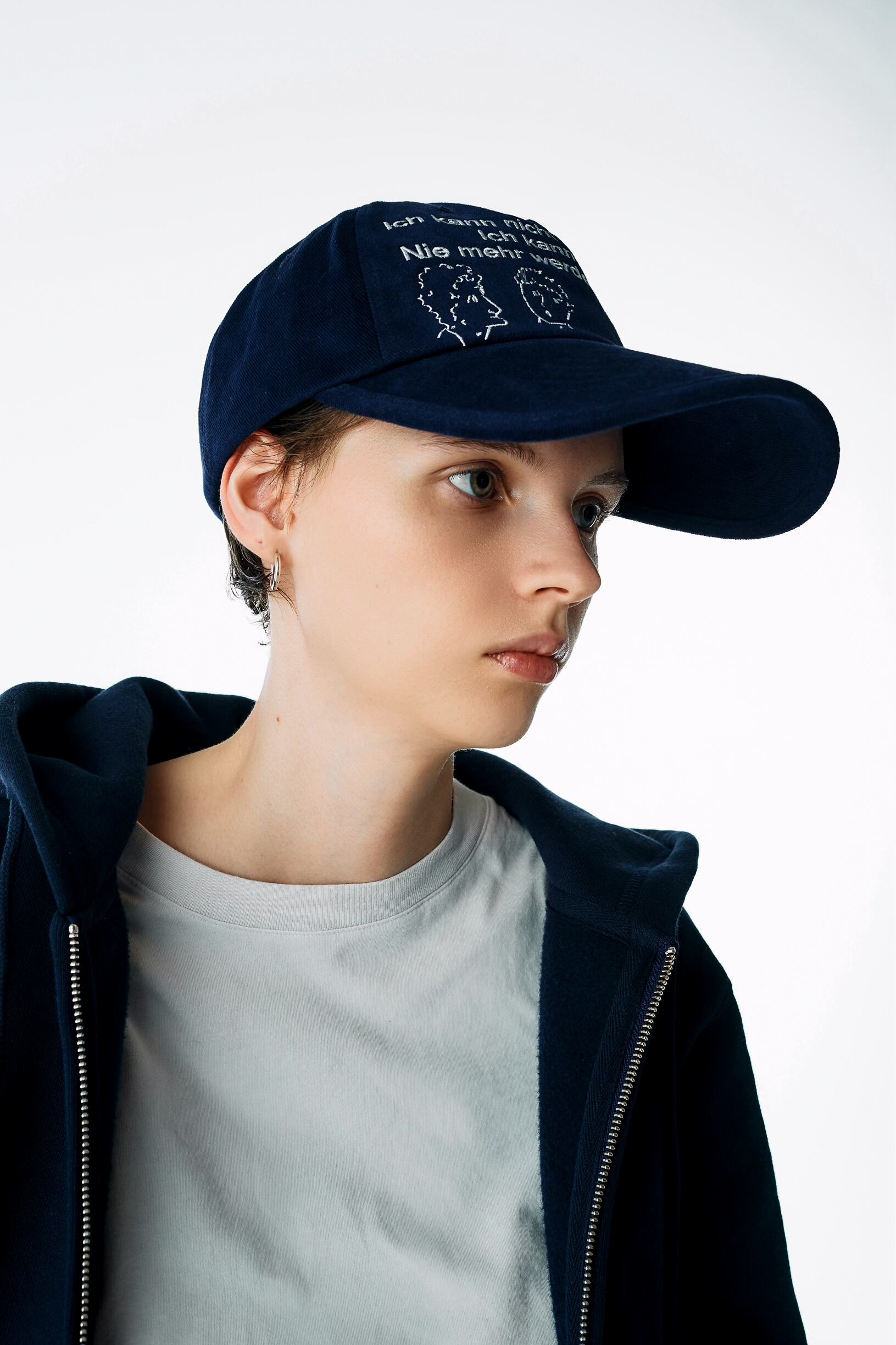 LUKE / NAVY | GADID ANONIEM