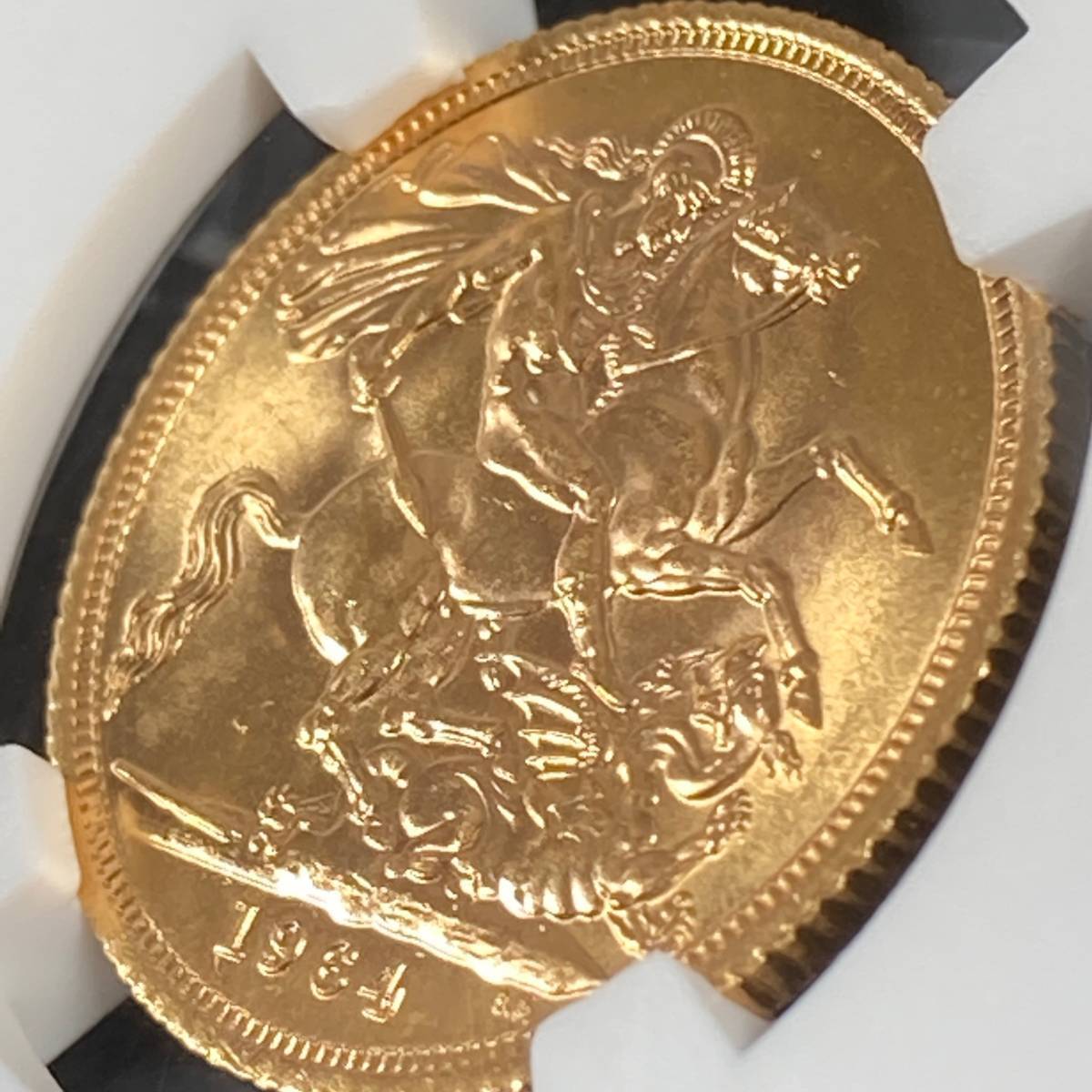 【人気】ヤングエリザベス　1968年 イギリス ソブリンコイン MS 64 1968年 イギリス ヤングエリザベス NGC MS64 鑑定 ソブリン 金貨