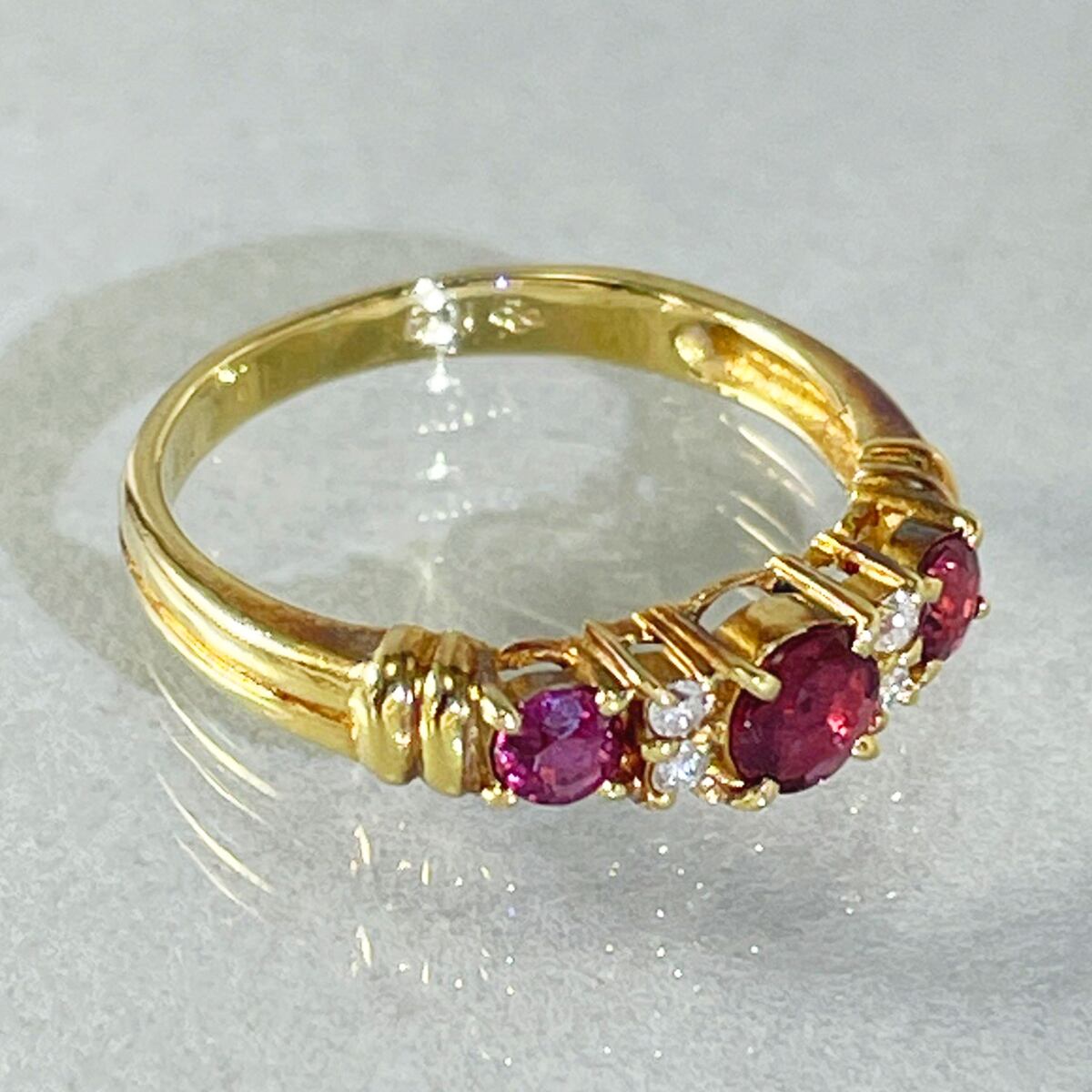 ジュエリーマキ 】K18 天然ルビー0.42ct 天然ダイヤモンド リング 