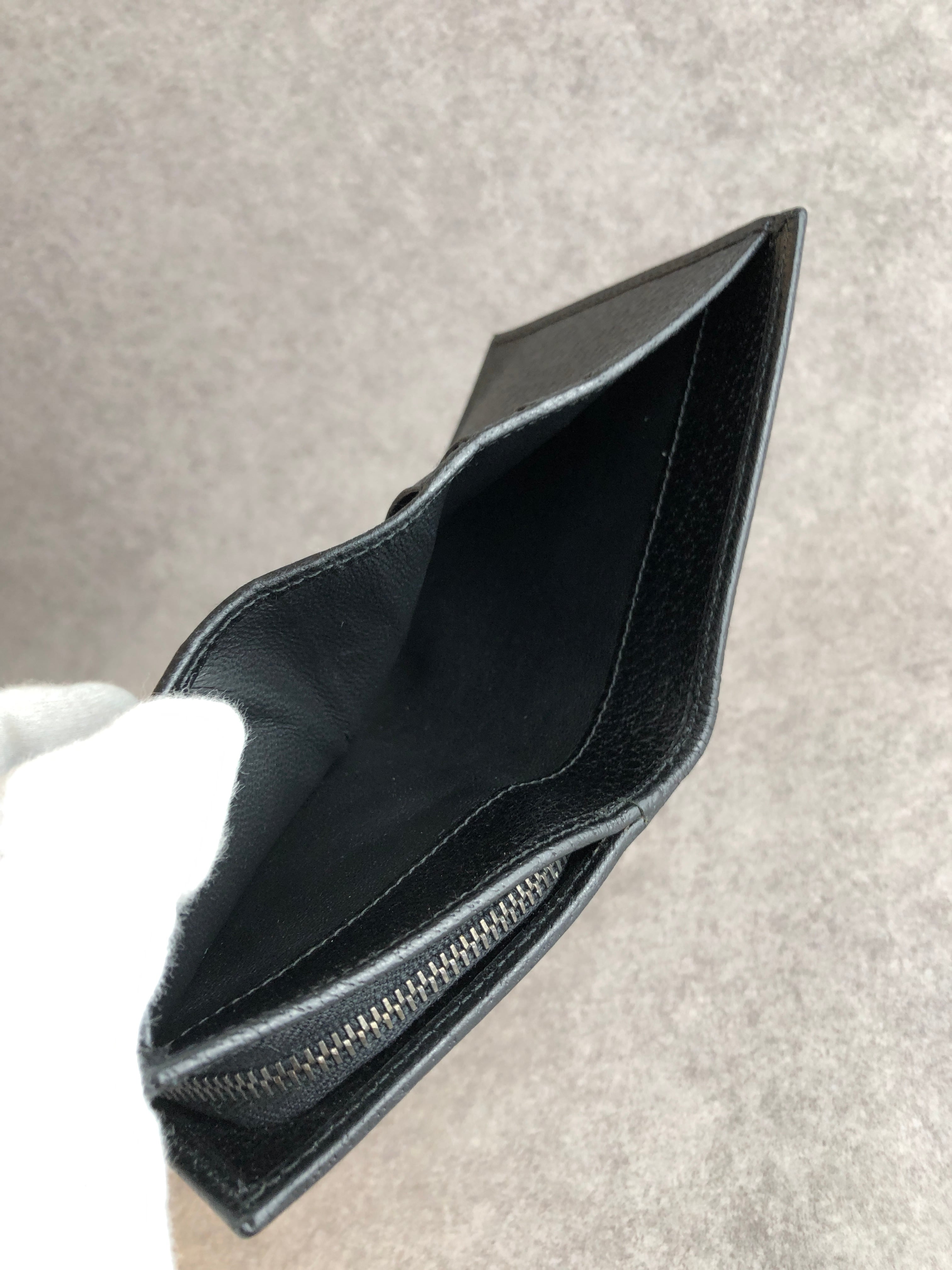 GUCCI グッチ GG柄 財布 ネイビー×ブラック ロゴ キャンバス 2つ折り