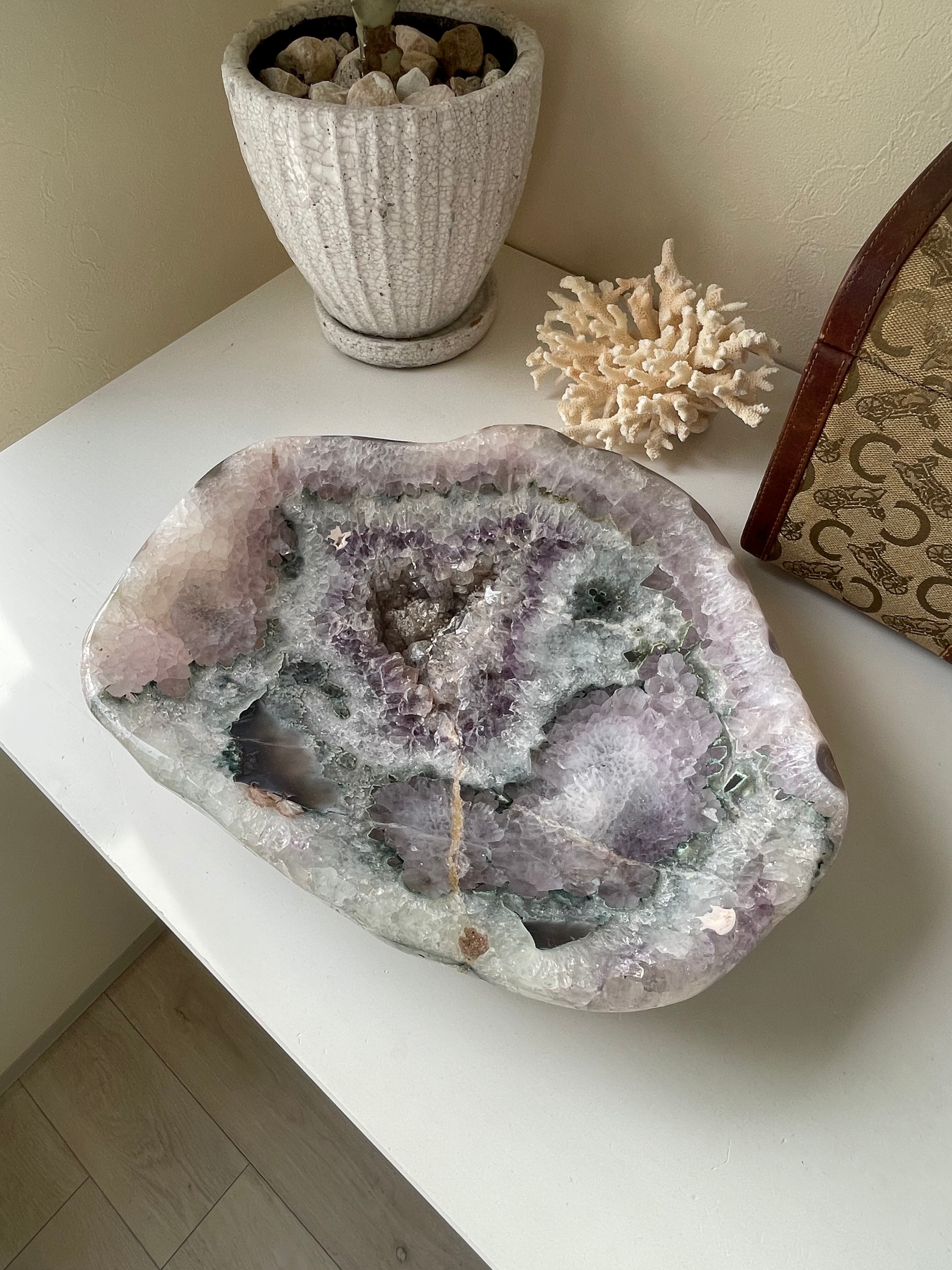 Amethyst agate large plate（アメジストの結晶が素晴らしい大皿プレート）