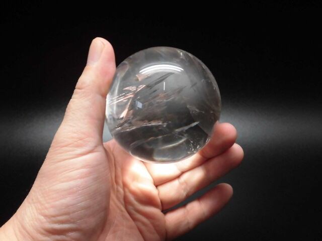 【送料無料】【高品質】69mm ブラジル産天然レインボー水晶玉 no.3