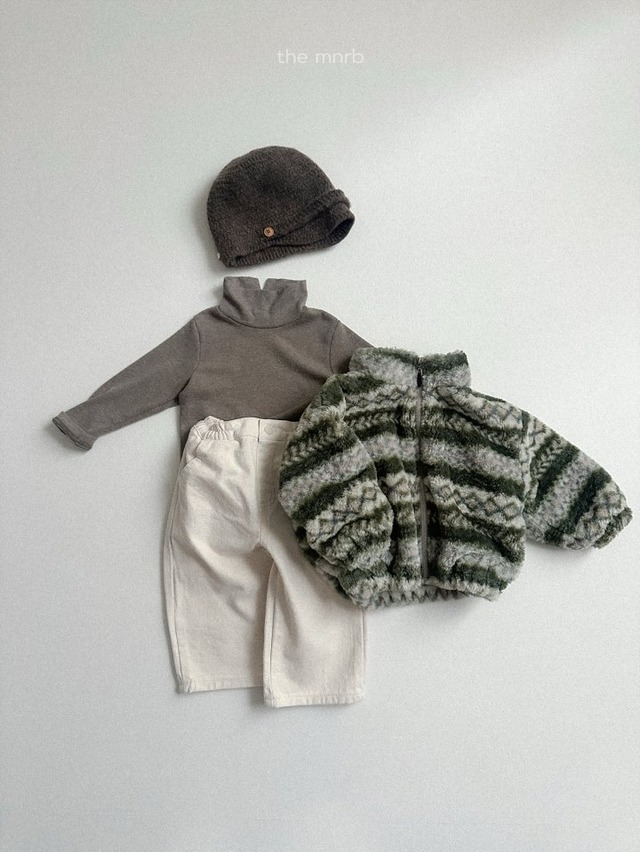 minirobe25wn_Rade Button Hat