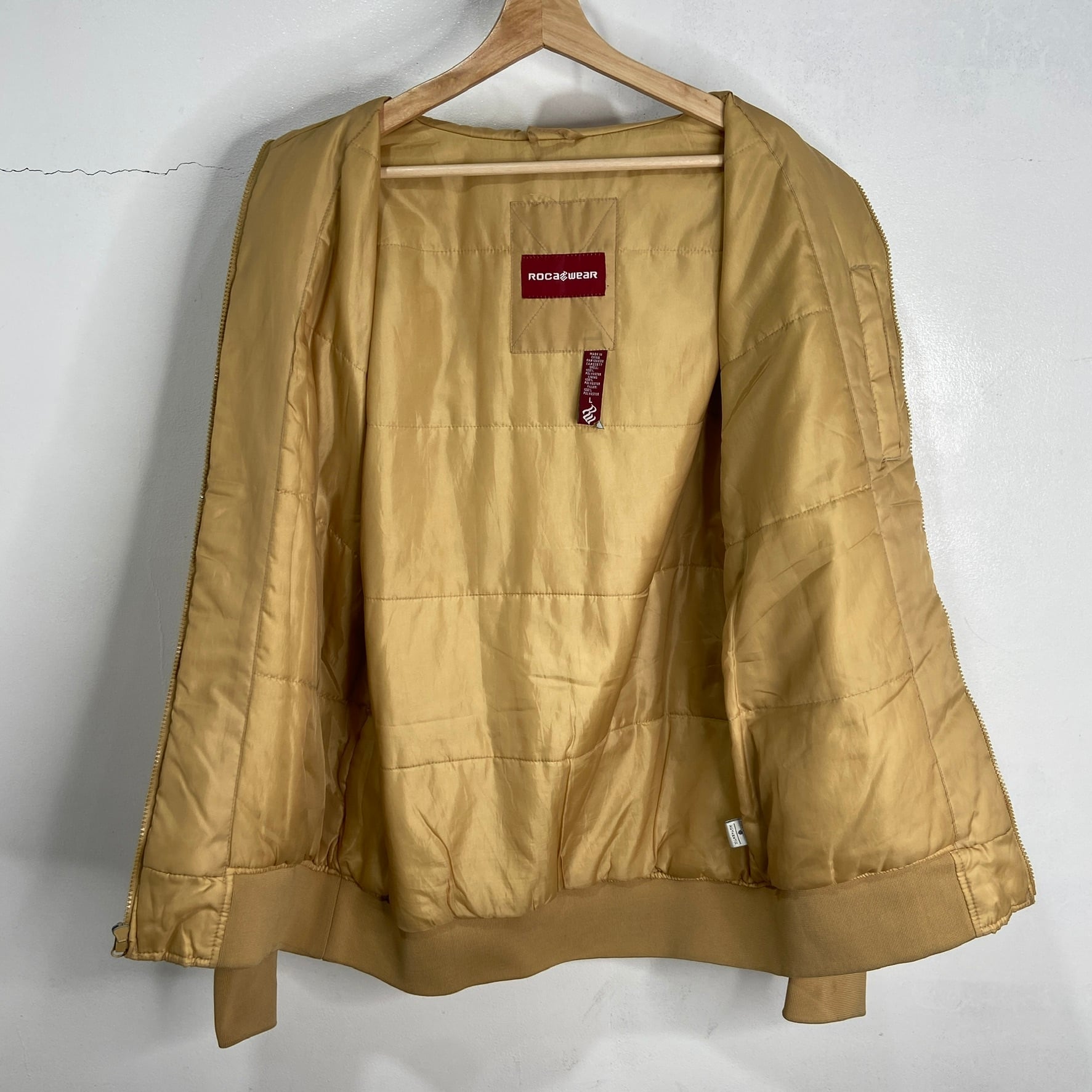 送料無料』rocawear ロカウェア 中綿ナイロンジャケット 刺繍