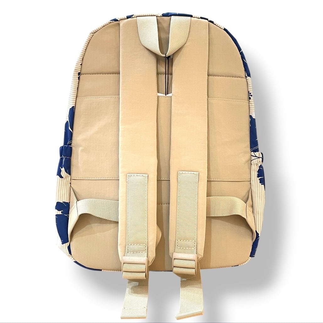 新品Aloha x Hawaiian Airlinesベージュ リュック 完売品 ALOHA COLLECTION】KEEP IT LIGHT BACKPACK SalinaTinyStripe アロハ