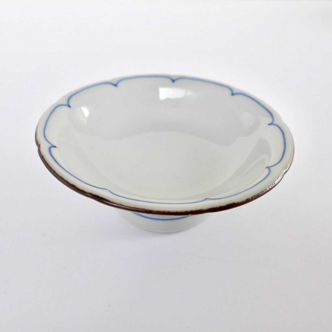 21224】 九谷の白 高台/ Kutani White Footed Plate / Showa Era