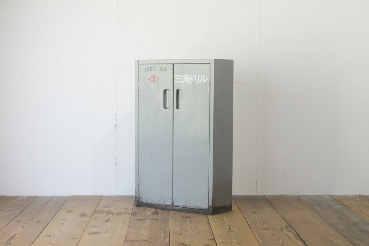 ヴィンテージ インダストリアル ツールキャビネット ツーリングラック 升目 ヴィンテージ インダストリアル ツールキャビネット ツーリングラック