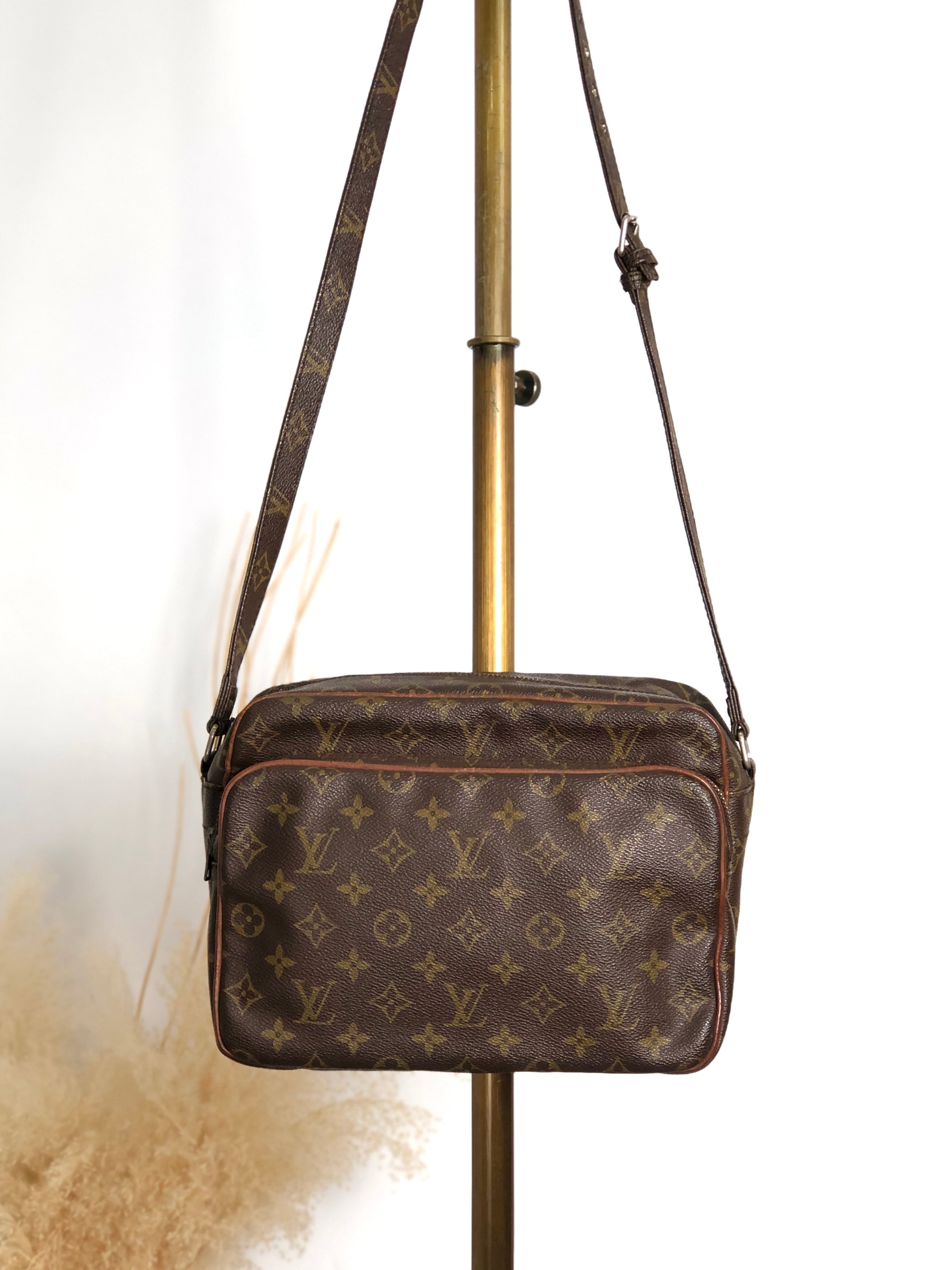 LOUIS VUITTON ルイヴィトン モノグラム ショルダーバッグ ブラウン PVC レザー 旧型 ナイル vintage ヴィンテージ オールド sawe4x