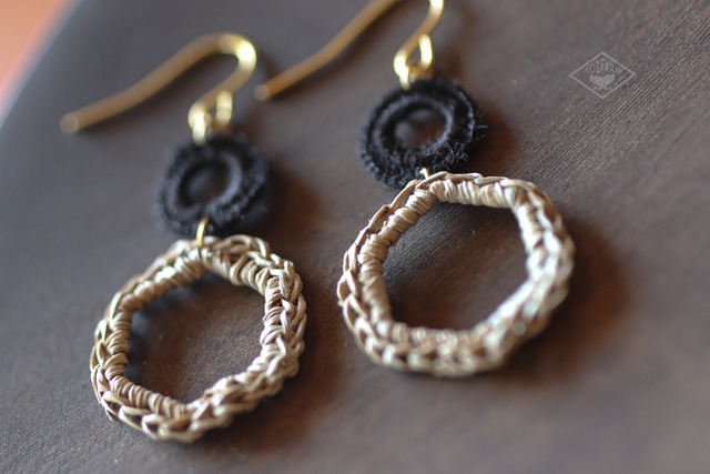 アダン六角形ピアス×泥染め