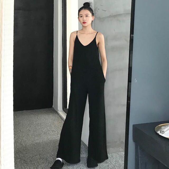 【予約販売】サロペット レディース パンツ ワイドレッグパンツ ロングパンツ スリム 無地 ゆったり ジャンプスーツ ブラック ポリエステル シンプル フォーマル 結婚式 二次会