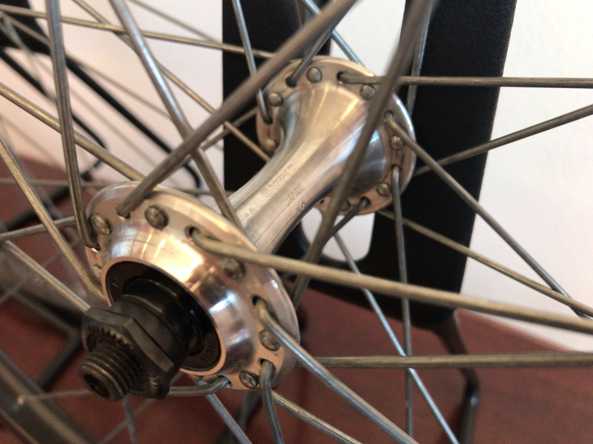 NOS UKAI Rims with Suntour hubs and Suntour quick releases | CALI