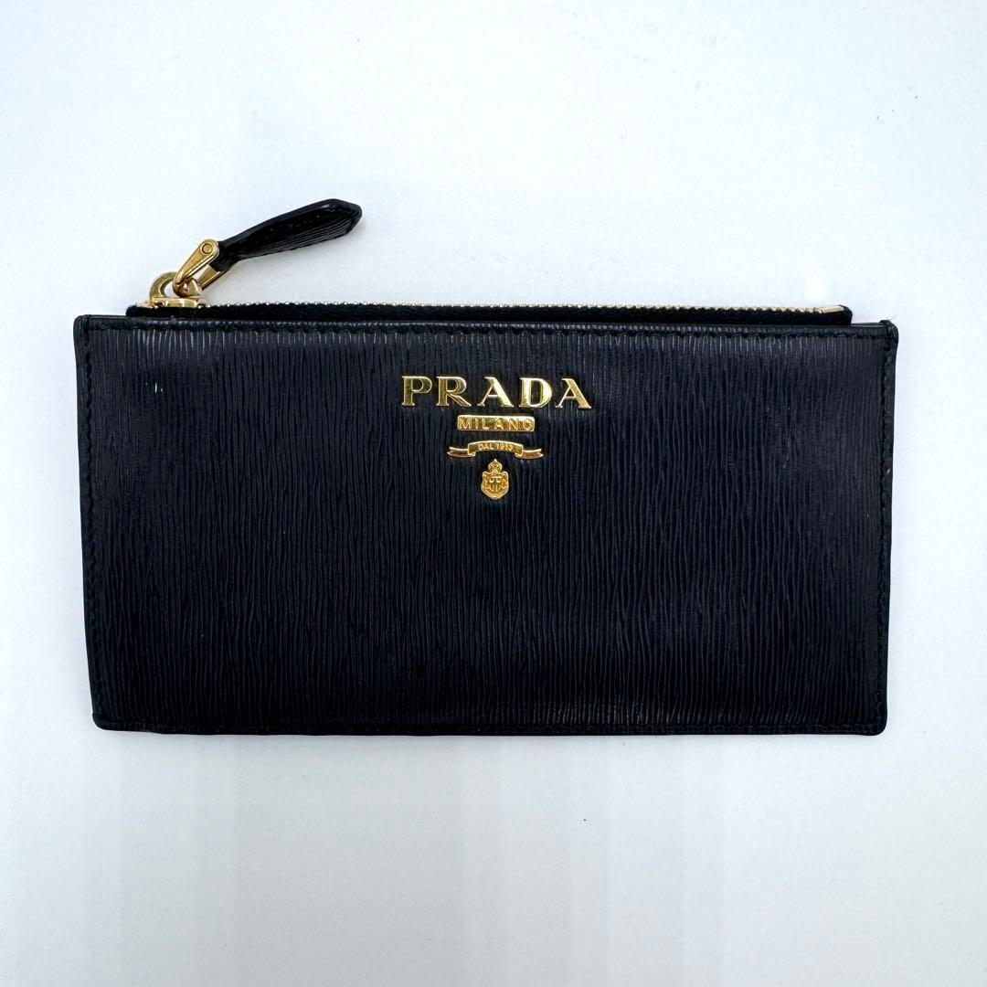 No.634 希少☆美品☆PRADA プラダ サフィアーノ 二つ折り財布