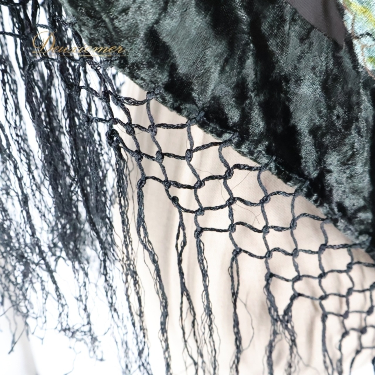 フラメンコ 衣装 シージョ ピキージョ 小物 ブラック系 黒 ベージュ系 ブルー系 水色 孔雀柄 ベロア トライアングル フレコ ダンス 三角形 イベント 孔雀模様 フリンジ付き 練習用 舞台衣装 エレガント デザイン オシャレ アクセサリー