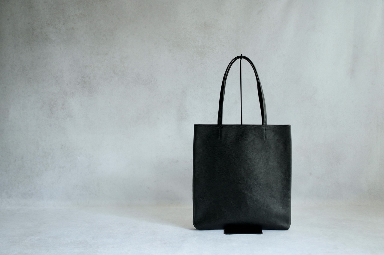 NB TOTE BAG 06 BLACK