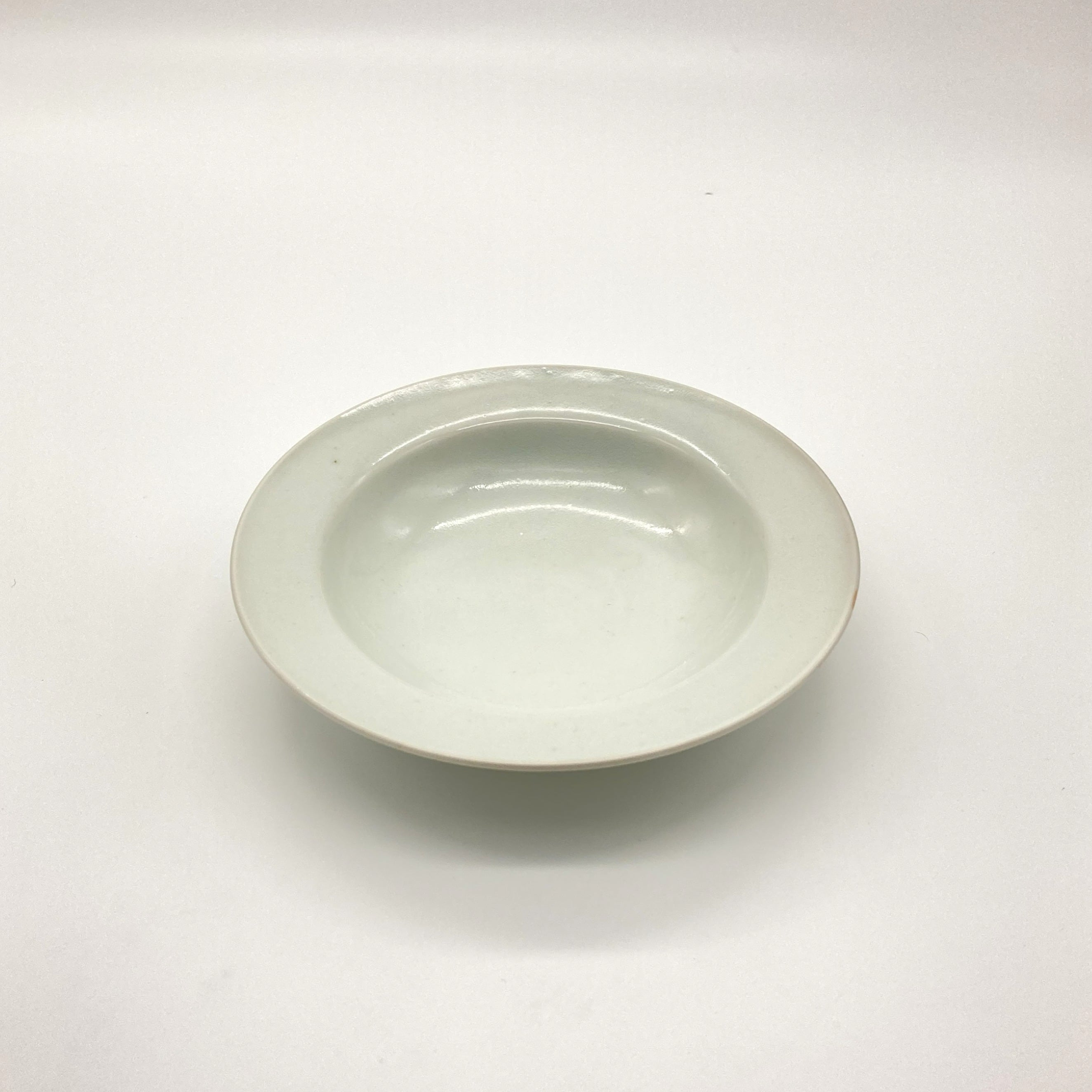 ハットボウル 5.5寸 白磁 Medium Hat Bowl – White / 石田誠 | Toé