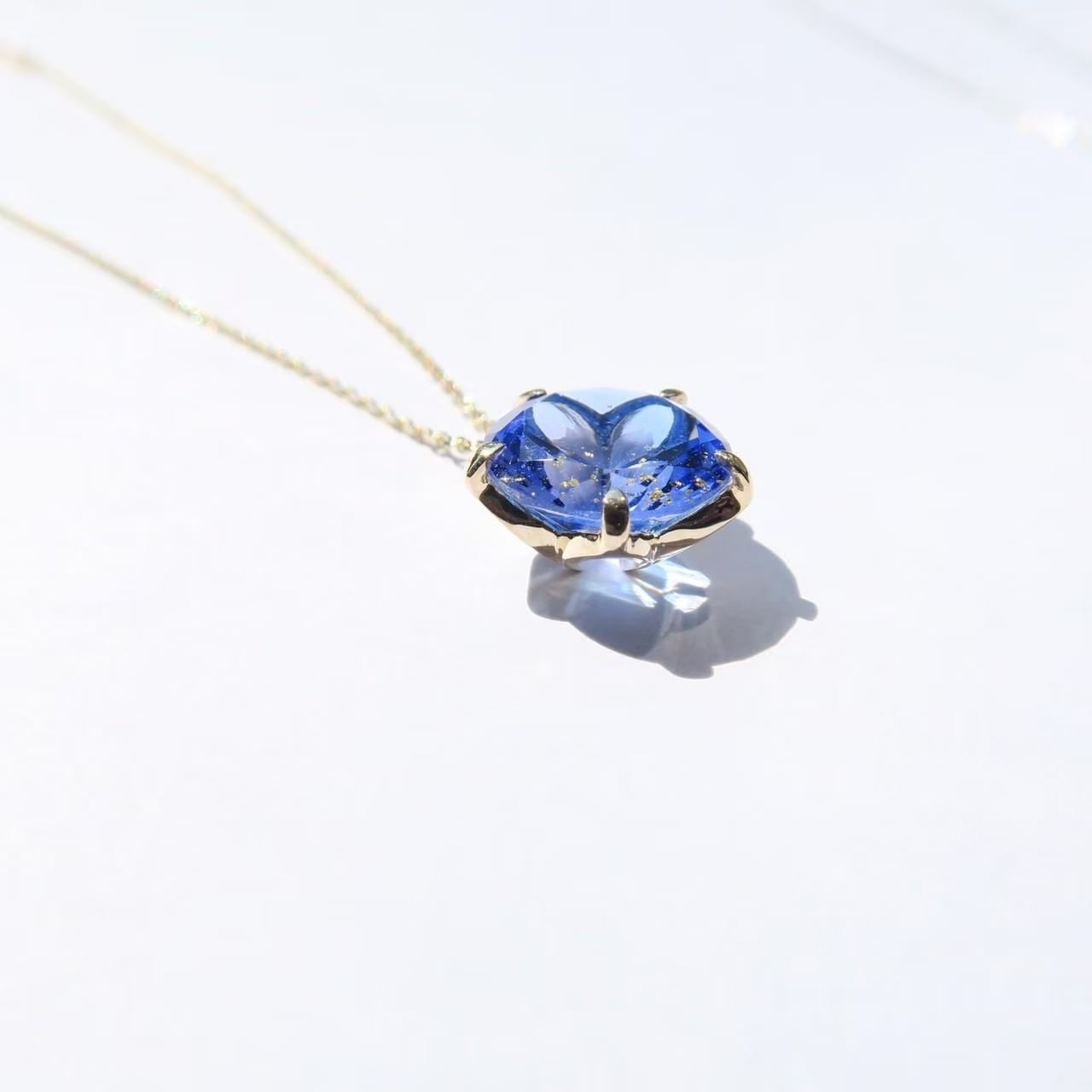 受注生産】さくらインカット8mm ネックレス 夜空のパープルブルー