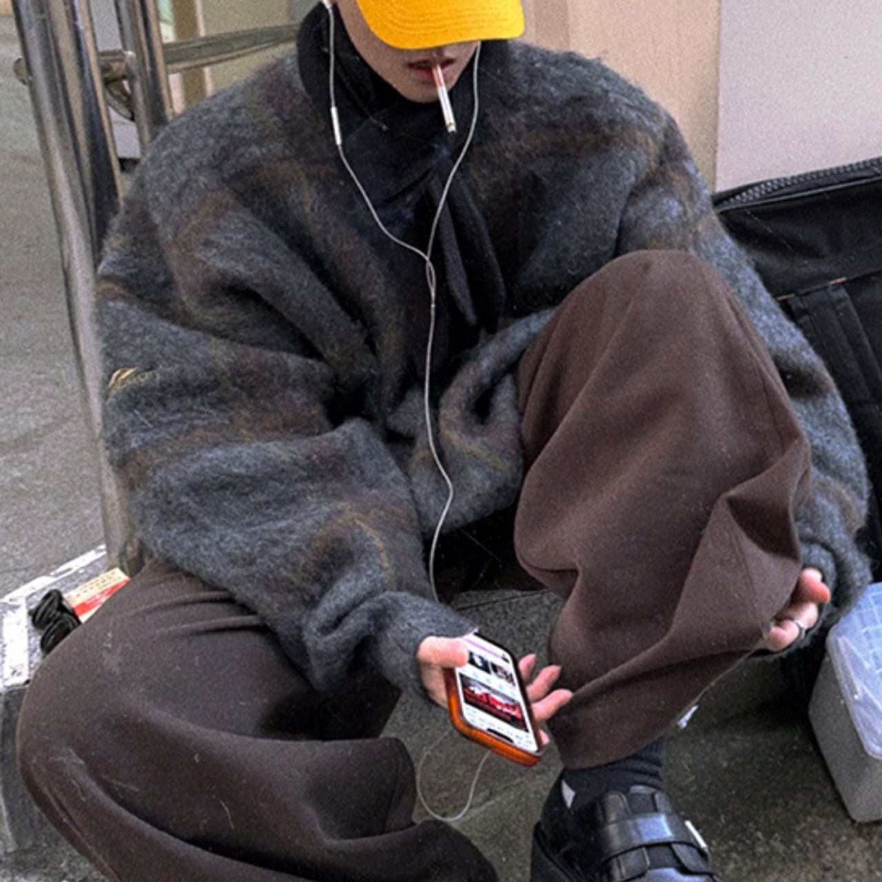 ふわふわチェック柄ビッグニット　1052