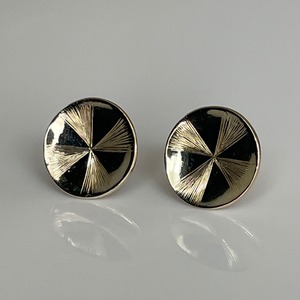 Éclat エクラpierces(K10イエローゴールド)