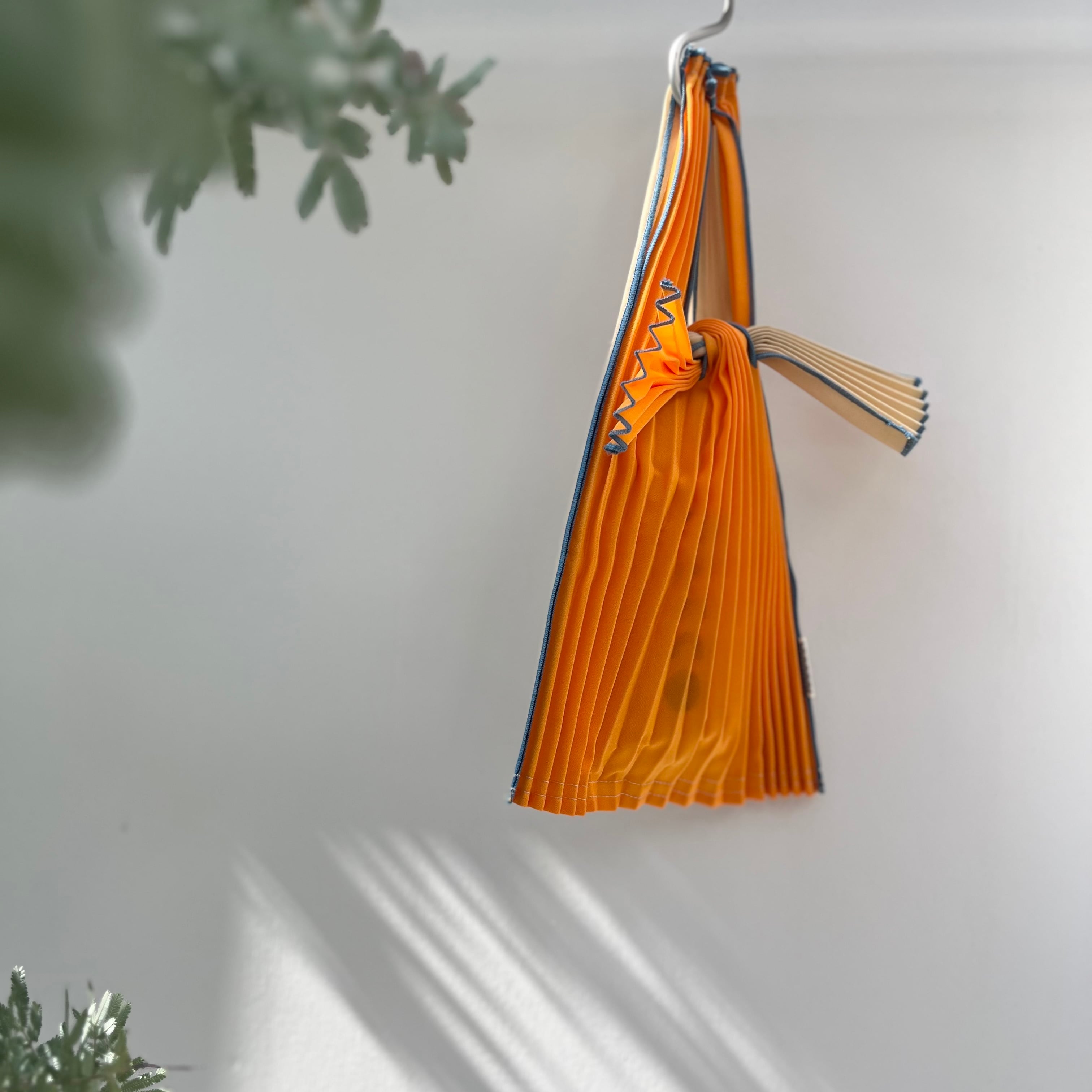 knaplus （クナプラス） PLECO プリーツバッグ mini バイカラー