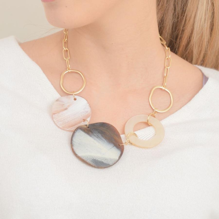 ショートネックレス レディース 大ぶり ボリューム ブラウン グレー 送料220円全国一律