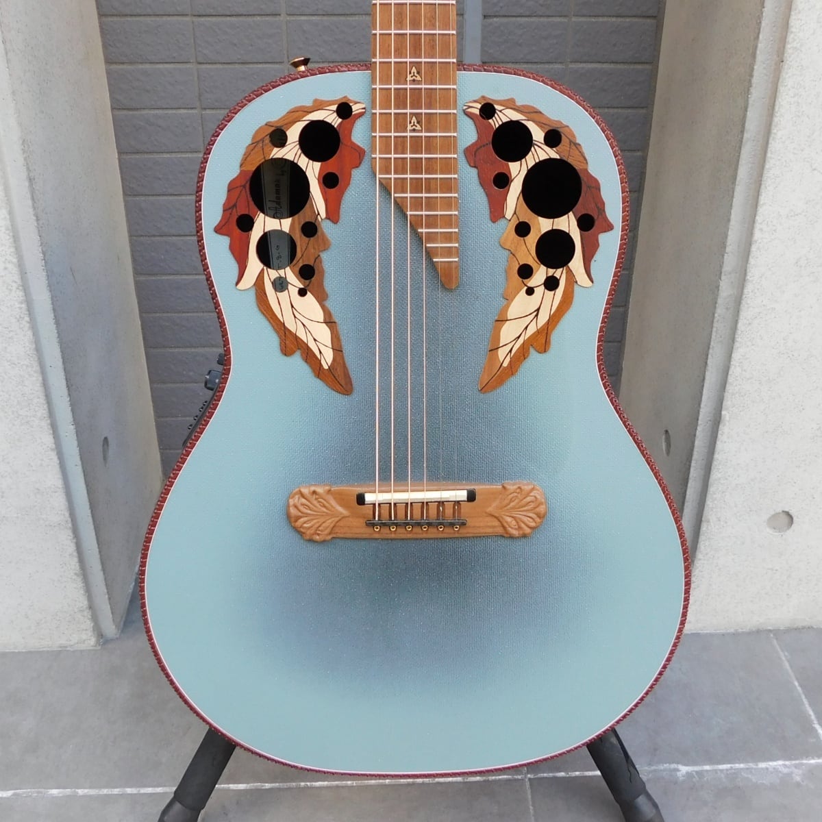 d*2様 Ovation アコースティックギター ハードケース付き