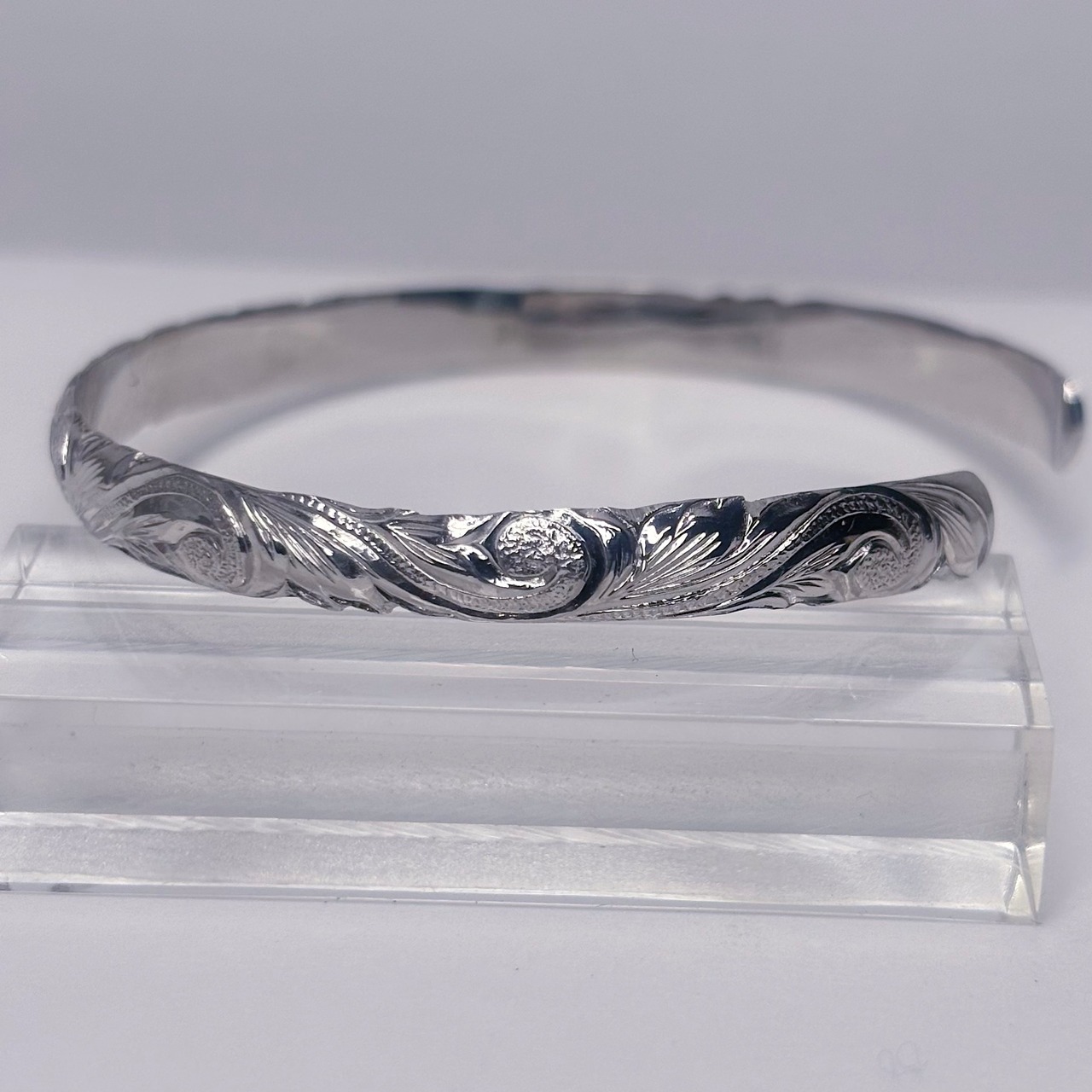 Hibiscus Silver Bangle