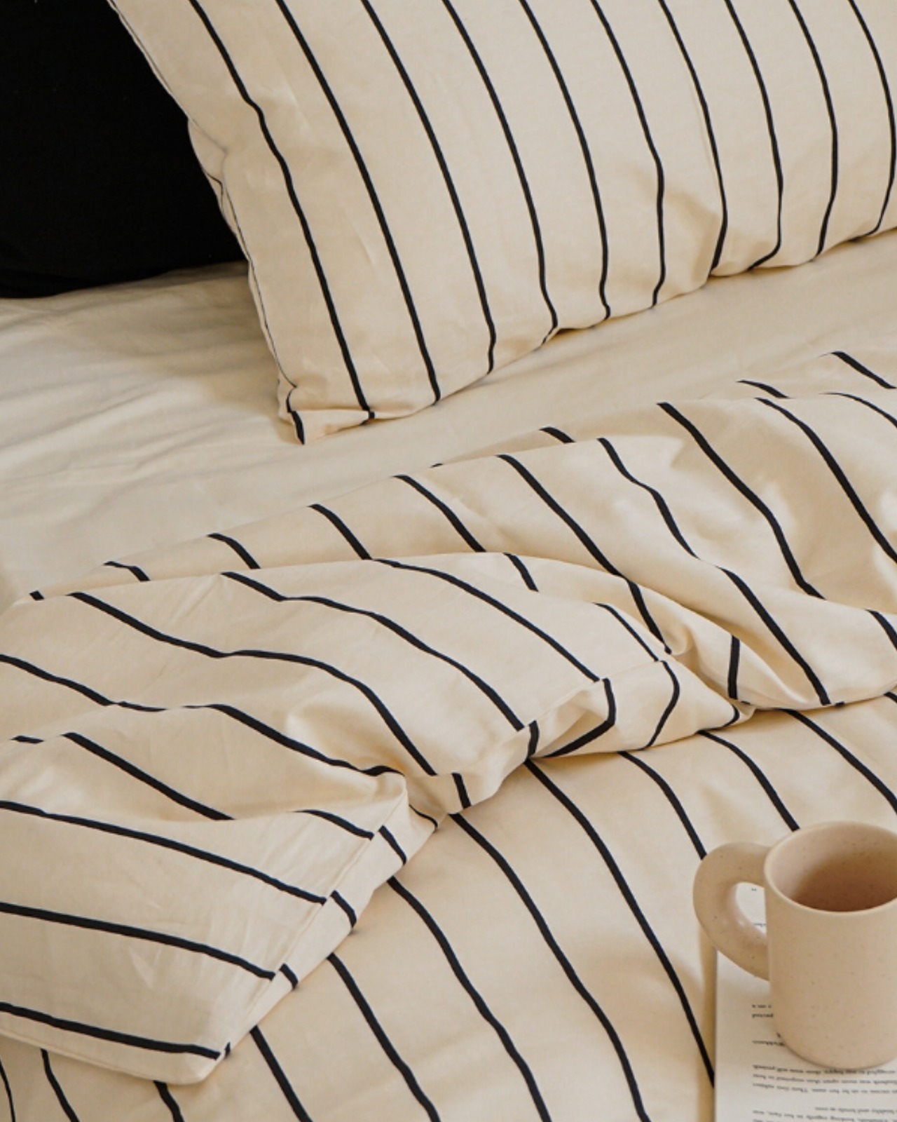 静かに整う、上質コットンのストライプ寝具セット