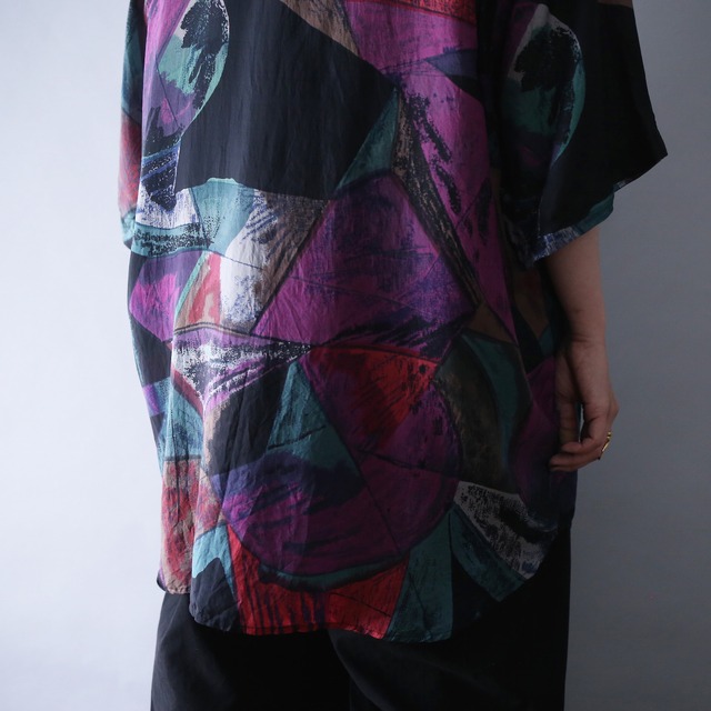 psychedelic poison color geometry full art pattern over silhouette h/s shirt