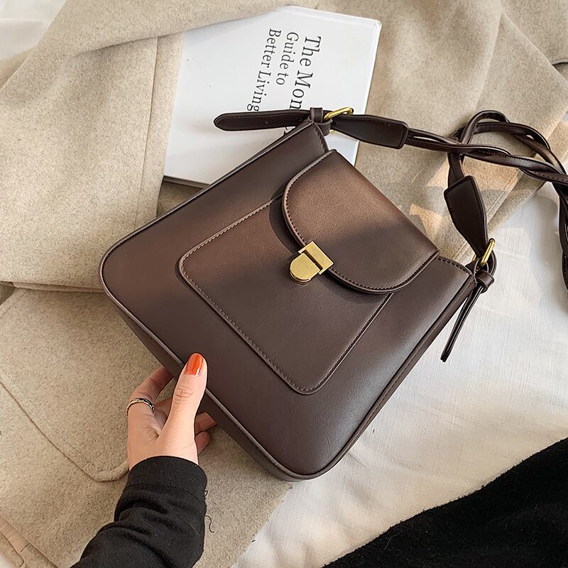 レッドスタンダードオータムウィンターショルダーバッグ レトロ 秋物 冬物 メッセンジャーバッグ 手作りハンドバック72960705599