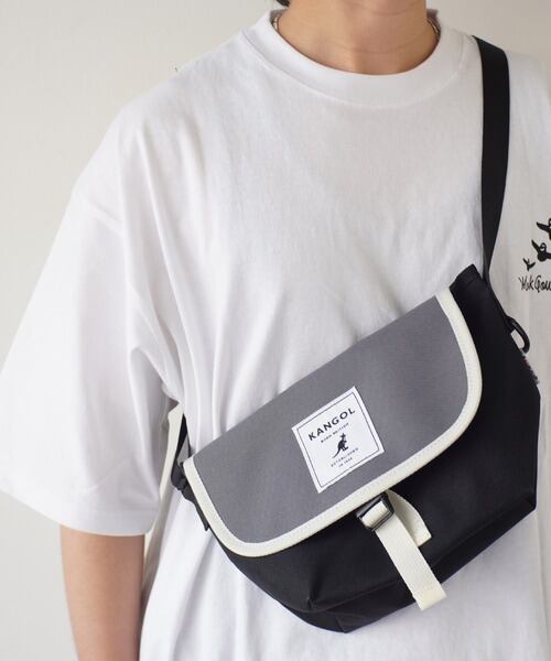 KANGOL (カンゴール) ワンバックル メッセンジャーバッグ ショルダーバッグ KGSA-BG00205 チャコール/ブラック