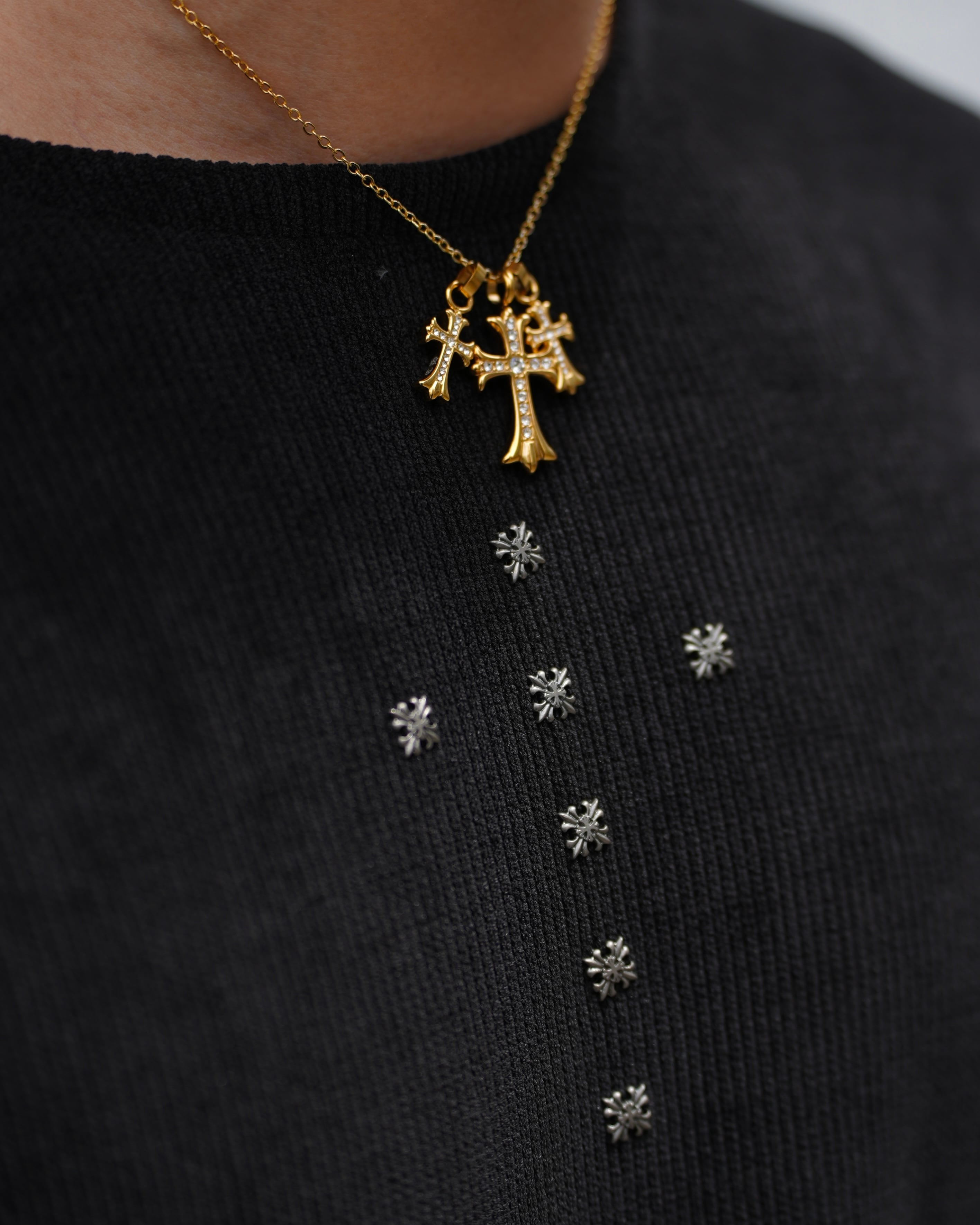 Premium Triple Cross Necklace【BLJ-26001】 | BELINDA OFFICIAL