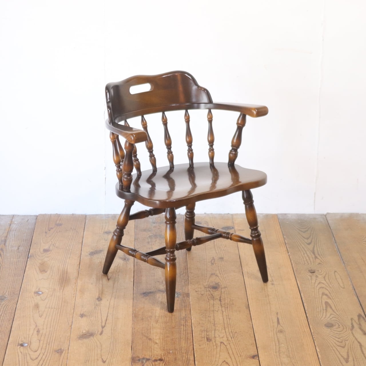 ウィンザースタイル フープバック　ダイニングチェア　キツツキ　飛騨産業　回転椅子 飛騨産業 HIDA キツツキマーク 第七號椅子 曲木椅子 ブナ材